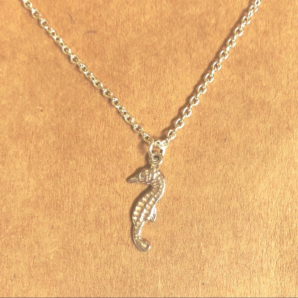 Dainty Silver Starfish Necklace